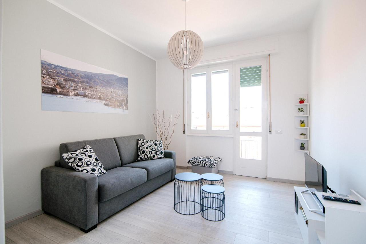 Bright Home - The House Of Travelers Комо Екстериор снимка
