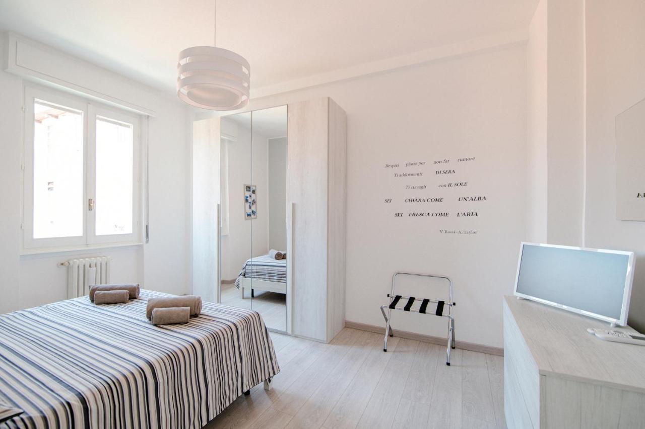 Bright Home - The House Of Travelers Комо Екстериор снимка